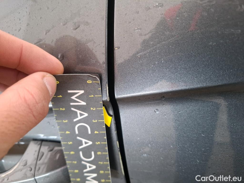  Volkswagen  T-ROC VOLKSWAGEN  / 2017 / 5P / SUV 2.0 TDI 115 LOUNGE BUS #26