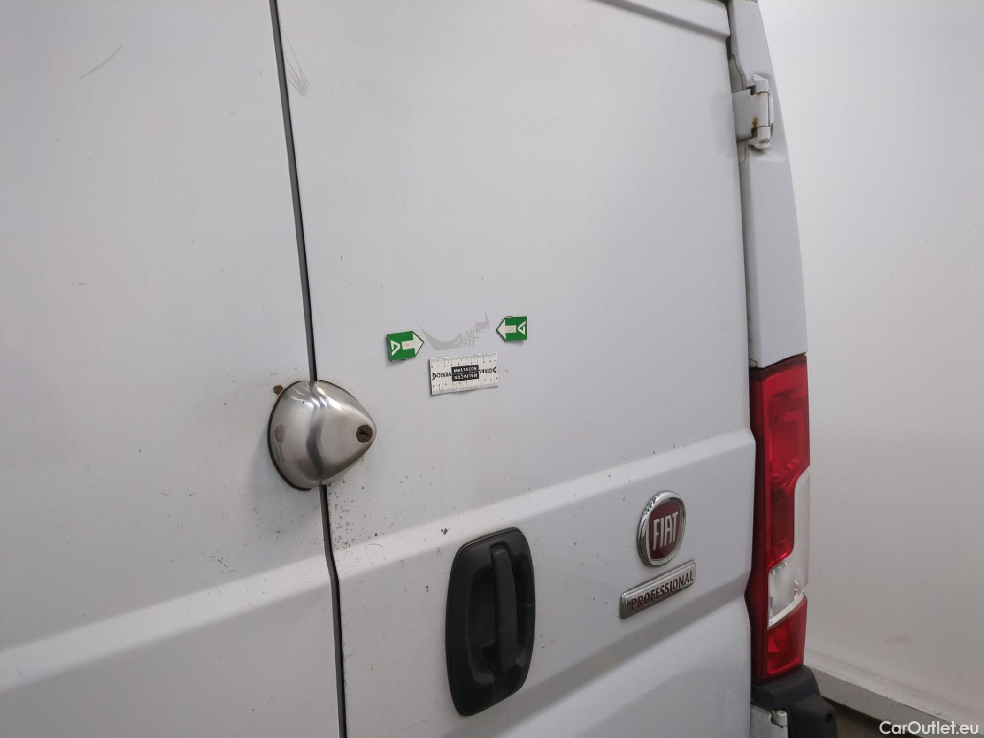  Fiat  Ducato FIAT  / 2014 / 4P / Fourgon tôlé 2.3 Multijet 160 3.3 C H1 Pro Lounge #37