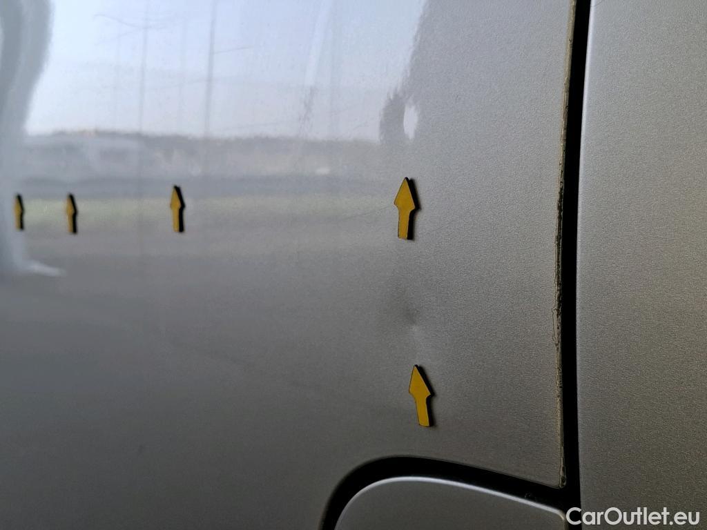  Mercedes  Vito MERCEDES-BENZ  Compact / 2020 / 4P / Fourgon tôlé 114 CDI Compact Select traction #19