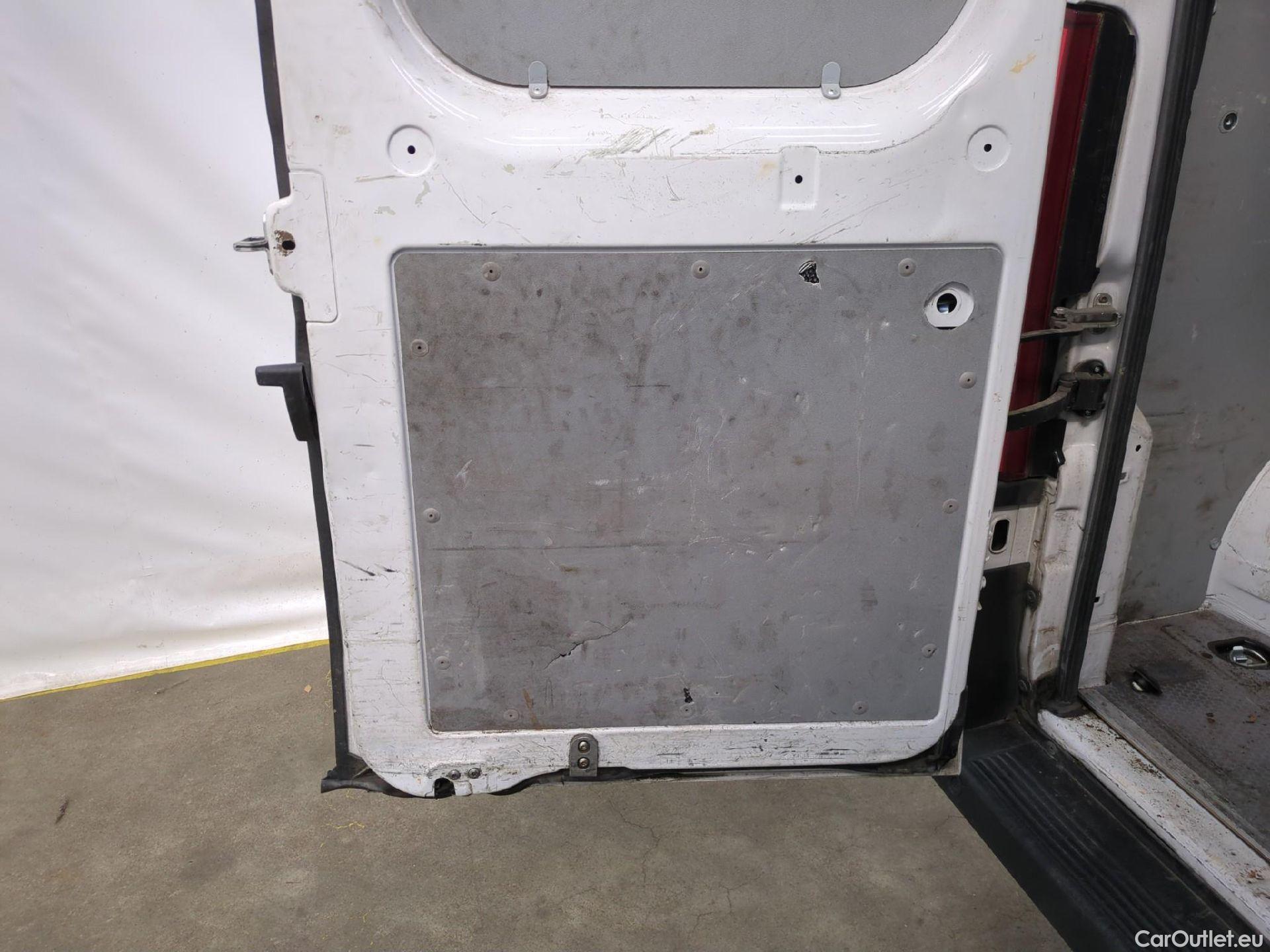  Fiat  Ducato FIAT  / 2014 / 4P / Fourgon tôlé 2.3 Multijet 160 3.3 C H1 Pro Lounge #6