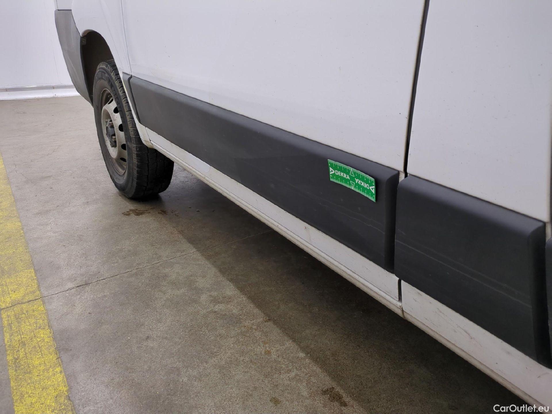  Fiat  Ducato FIAT  / 2014 / 4P / Fourgon tôlé 2.3 Multijet 160 3.3 C H1 Pro Lounge #19