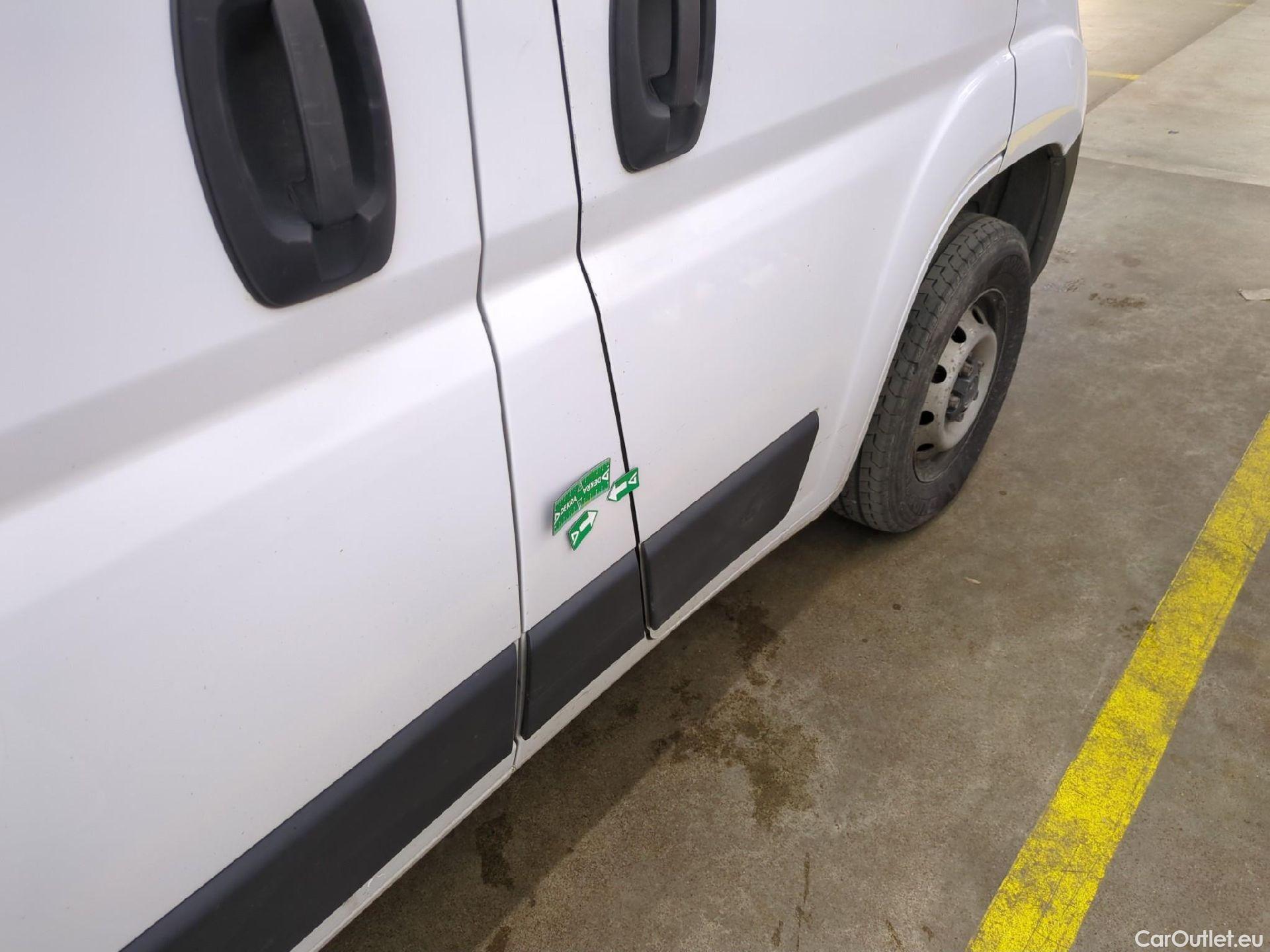  Fiat  Ducato FIAT  / 2014 / 4P / Fourgon tôlé 2.3 Multijet 160 3.3 C H1 Pro Lounge #17