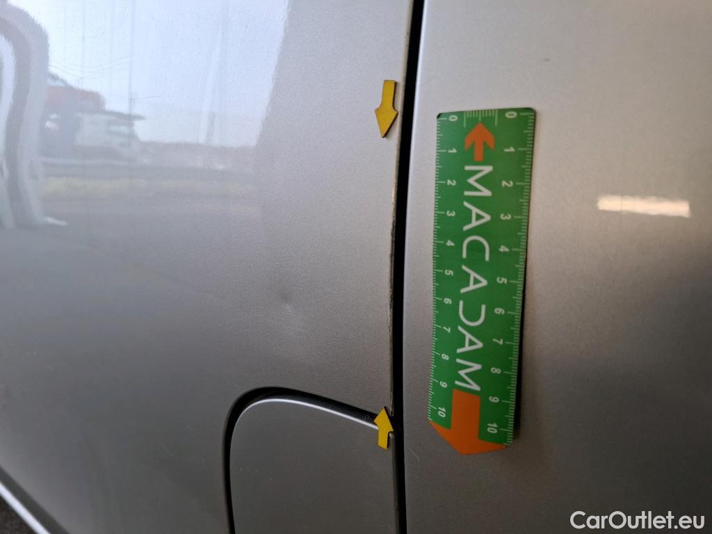  Mercedes  Vito MERCEDES-BENZ  Compact / 2020 / 4P / Fourgon tôlé 114 CDI Compact Select traction #23