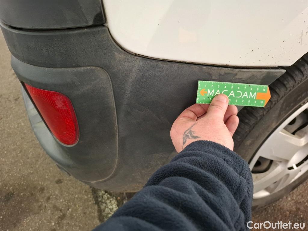  Renault  Kangoo  Express Extra (Série Spéciale) 1.5 dCi 75CV BVM5 E6 #48