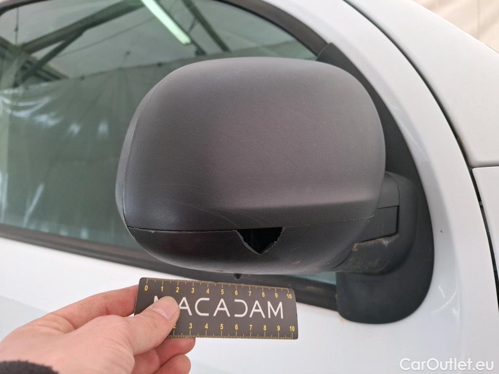  Renault  Kangoo  Express Grand Confort (L1) 1.5 dCi 90CV BVM5 E6 #17