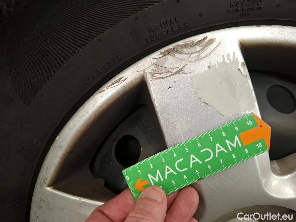  Renault  Kangoo  Express Extra (Série Spéciale) 1.5 dCi 75CV BVM5 E6 #24