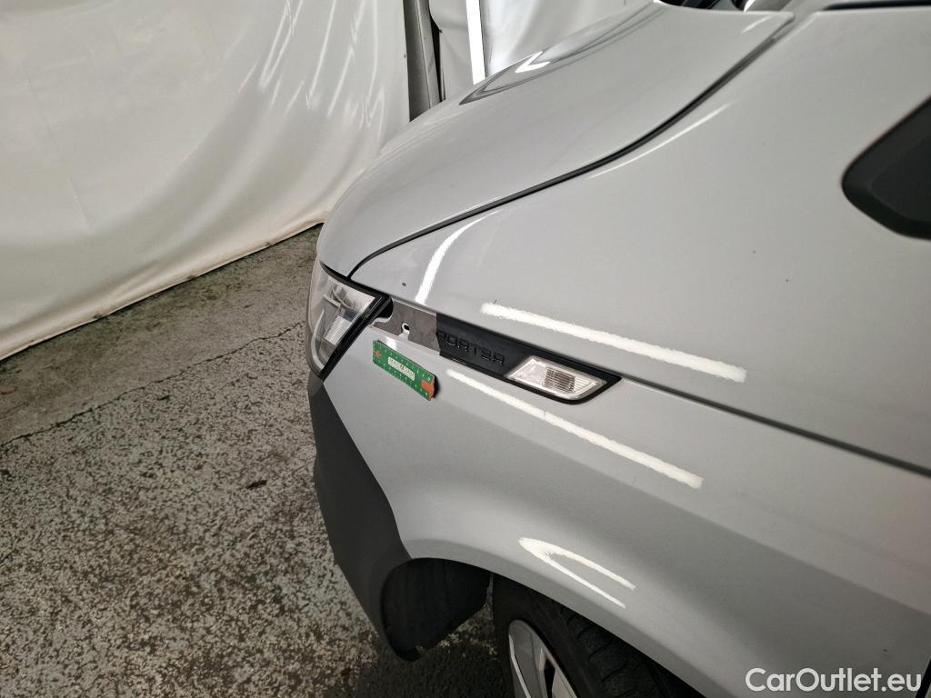  Volkswagen  Transporter VOLKSWAGEN  2019 4P Fourgon tôlé 20 TDi 110 L1H1 Business #8