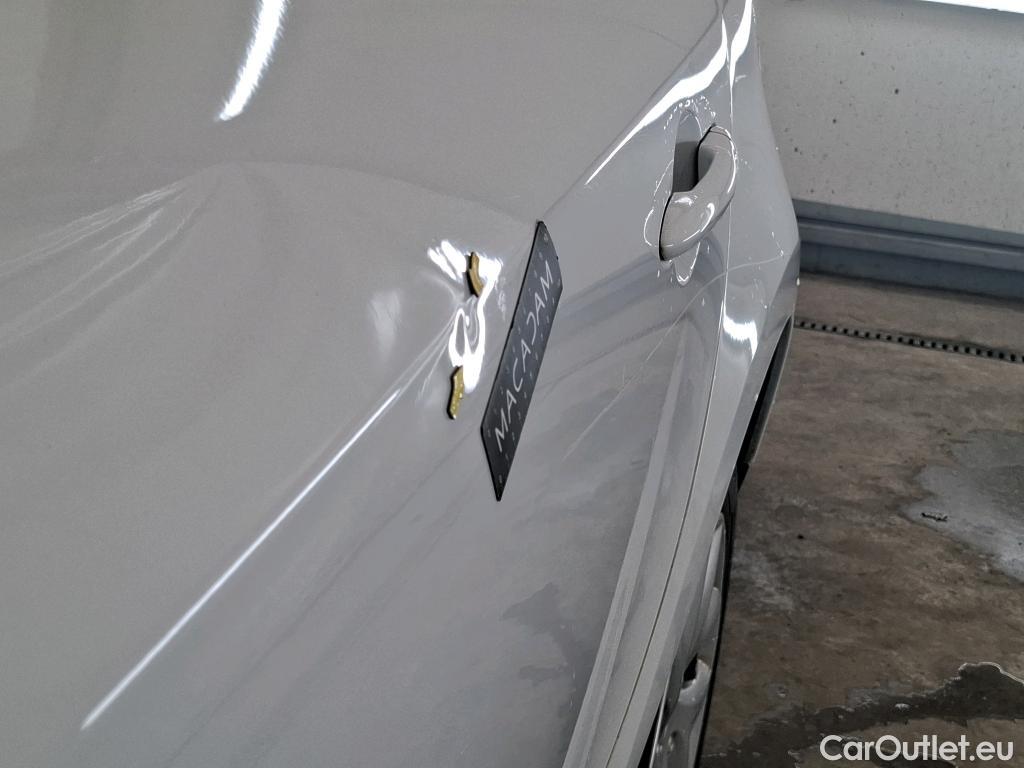  Renault  Megane  III Berline 5pt. Société Air 1.5 dCi 110CV BVM6 E5 #26