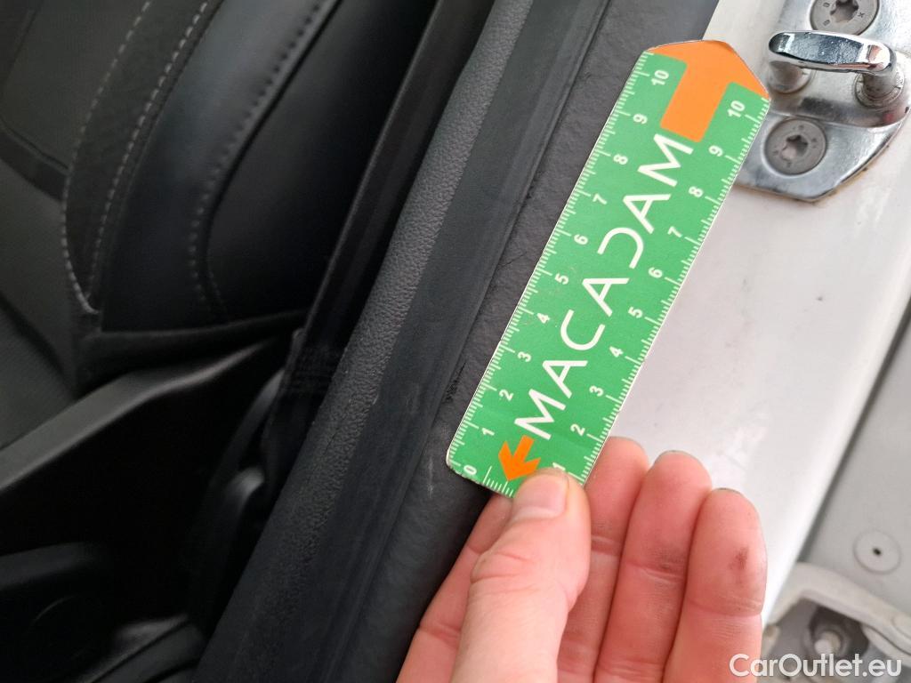  Renault  Megane RENAULT Mégane Société / 2020 / 5P / Berline Air Nav réversible Blue dCi 115 - 21N #4