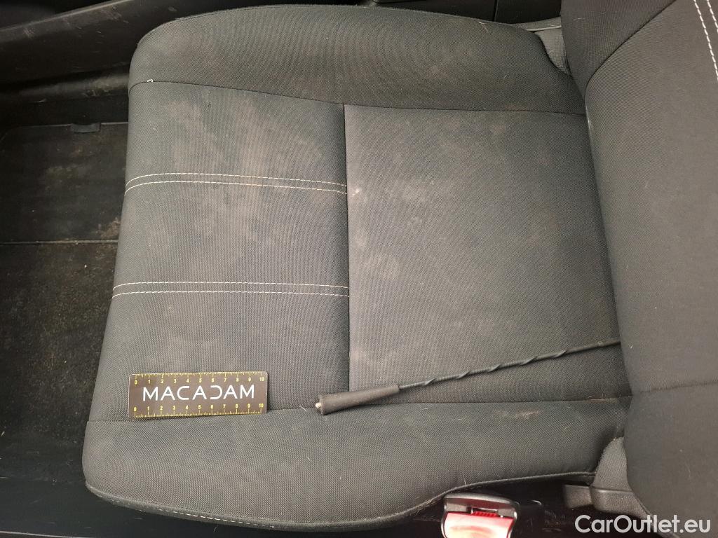  Renault  Megane  III Berline 5pt. Société Air 1.5 dCi 110CV BVM6 E5 #21