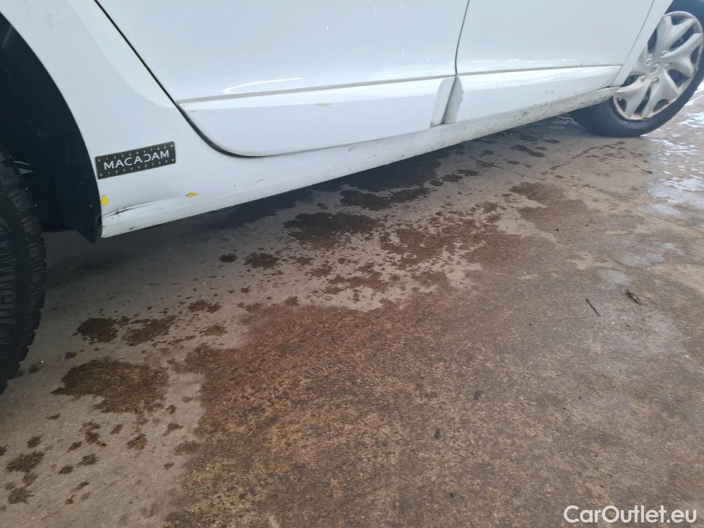  Renault  Megane  III Berline 5pt. Société Air 1.5 dCi 110CV BVM6 E5 #16