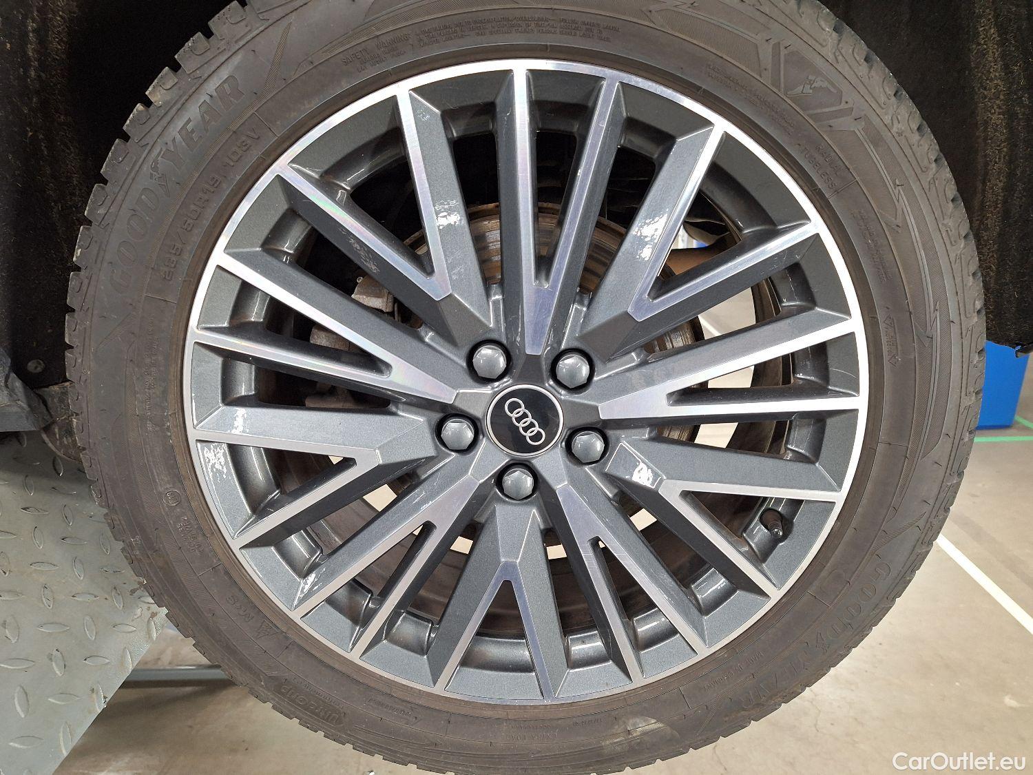  Audi  Q3 Audi,  SB '19 PHEV, Audi  Sportback 45 TFSI e S tronic 5d #10