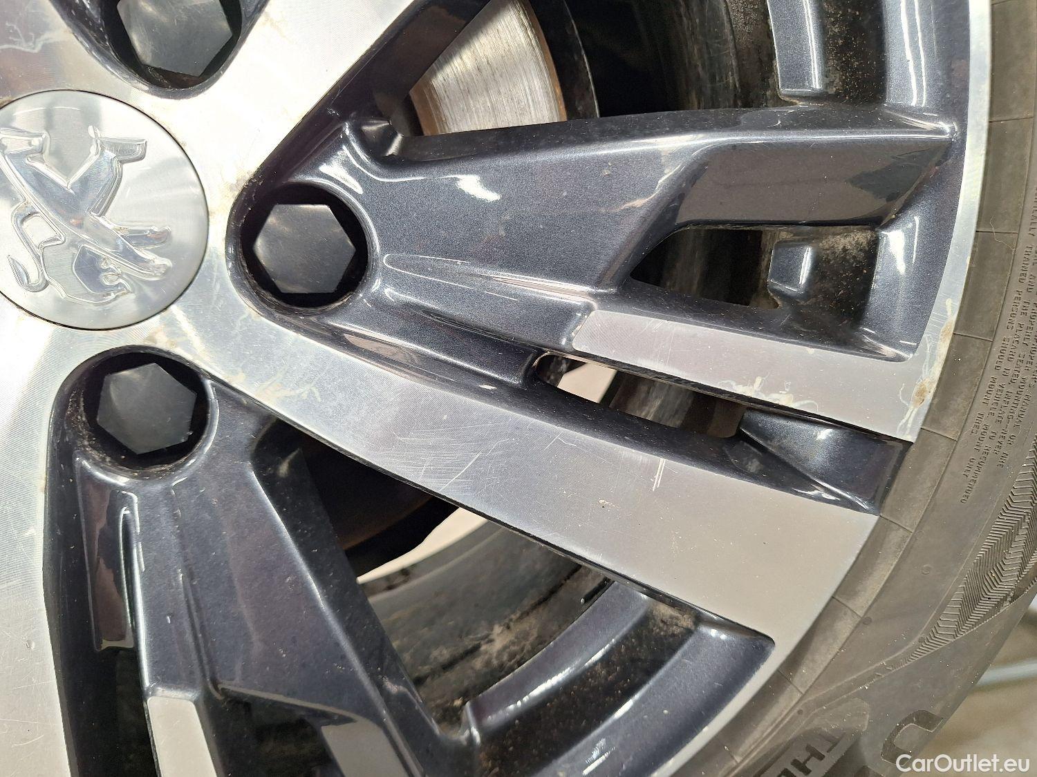  Peugeot  3008 Peugeot,  '16, Peugeot  1.5 BlueHDi 96kW S&S EAT8 GT Line 5d #9