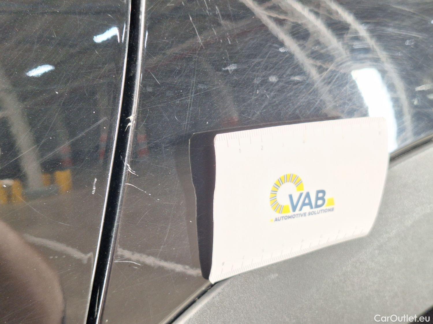  Peugeot  3008 Peugeot,  '16, Peugeot  1.5 BlueHDi 96kW S&S EAT8 GT Line 5d #28