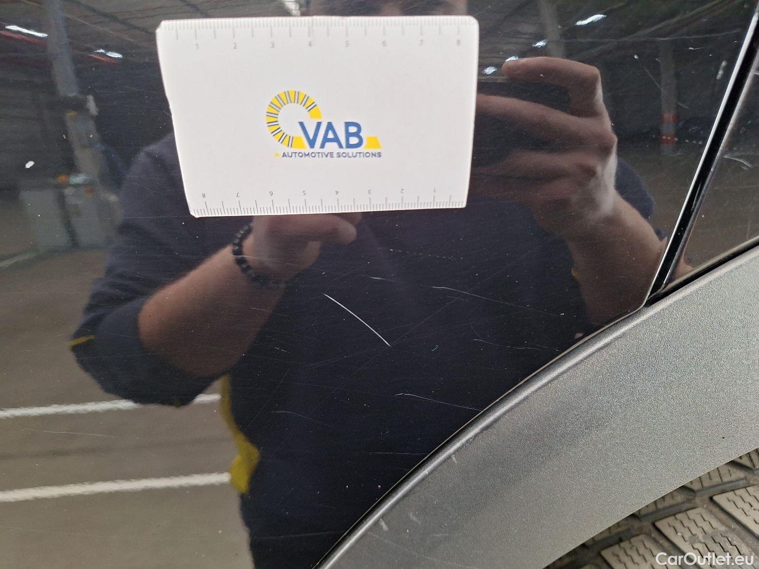  Peugeot  3008 Peugeot,  '16, Peugeot  1.5 BlueHDi 96kW S&S EAT8 GT Line 5d #30