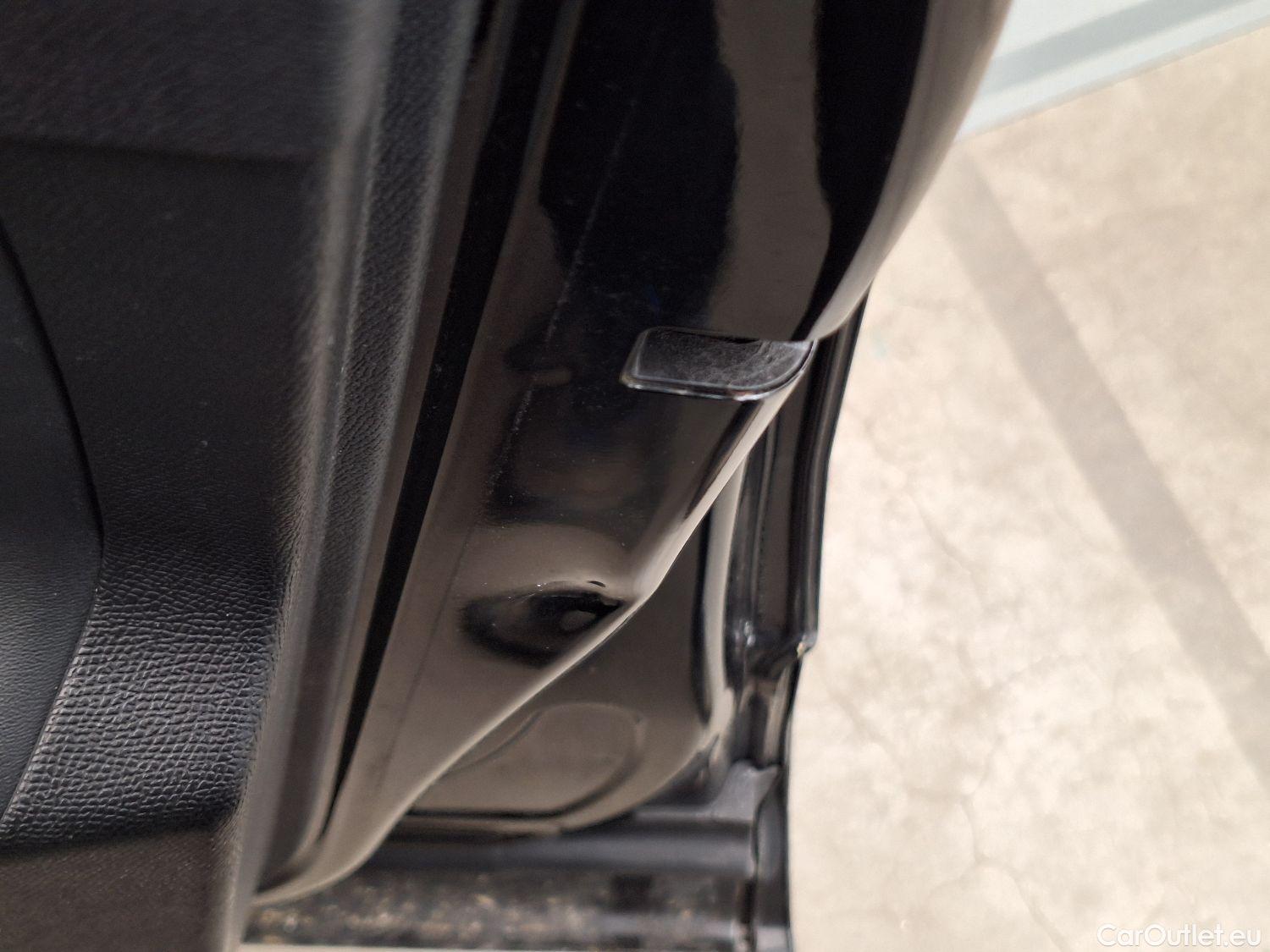  Peugeot  3008 Peugeot,  '16, Peugeot  1.5 BlueHDi 96kW S&S EAT8 GT Line 5d #38