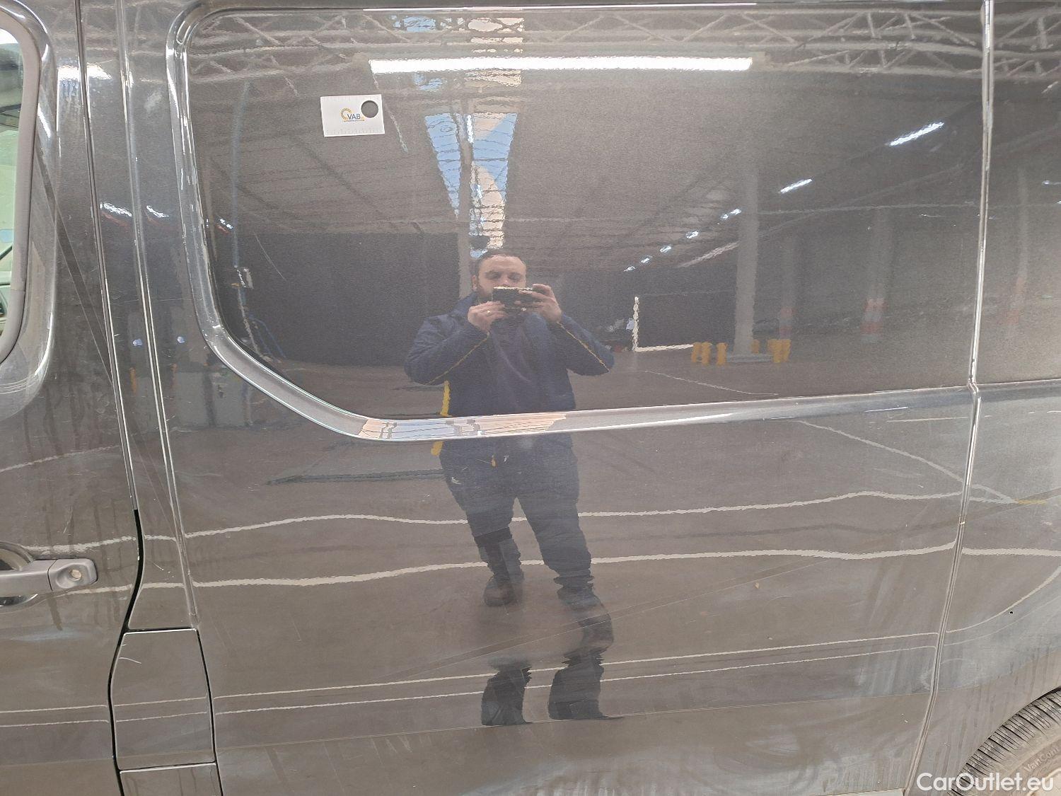  Renault  Trafic Renault, _ '21, Renault  L1H1 dCi 130 Confort 2.7T 5d #38