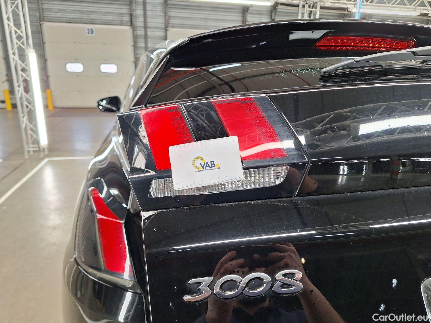  Peugeot  3008 Peugeot,  '16, Peugeot  1.5 BlueHDi 96kW S&S EAT8 GT Line 5d #61