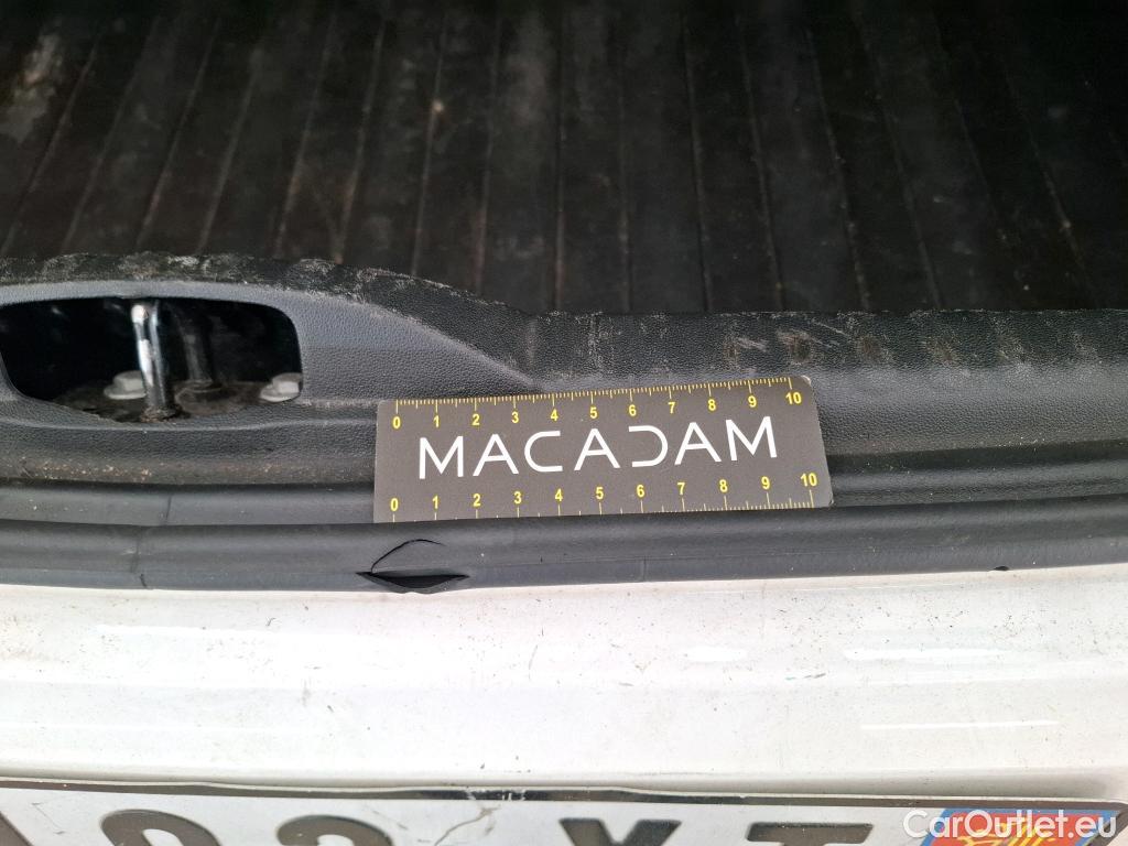  Citroen  C3  Société Feel 1.5 BlueHDI 100CV BVM6 E6dT #4