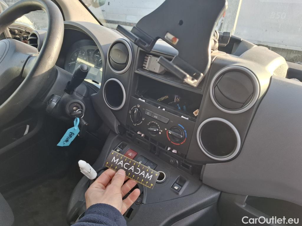  Citroen  Berlingo  Fourgon Club L1 (Court) 1.6 BlueHDi 75CV BVM5 E6 #58