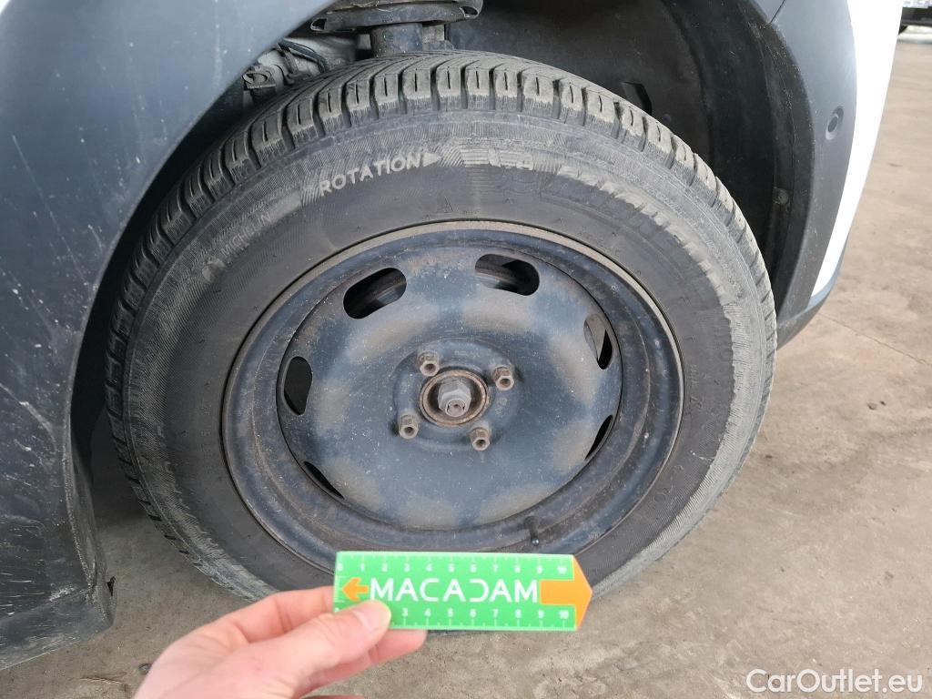  Citroen  C3  Société Feel Nav 1.5 BlueHDI 100CV BVM5 E6dT #31