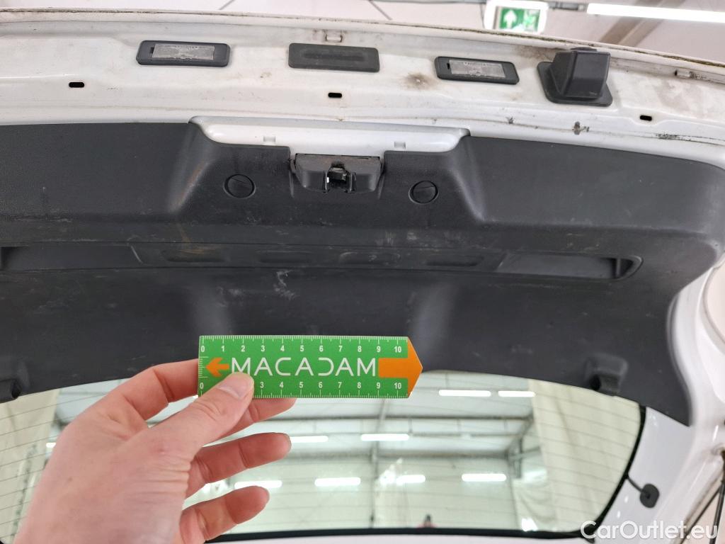  Citroen  C3  Société Feel Nav 1.5 BlueHDI 100CV BVM5 E6dT #17