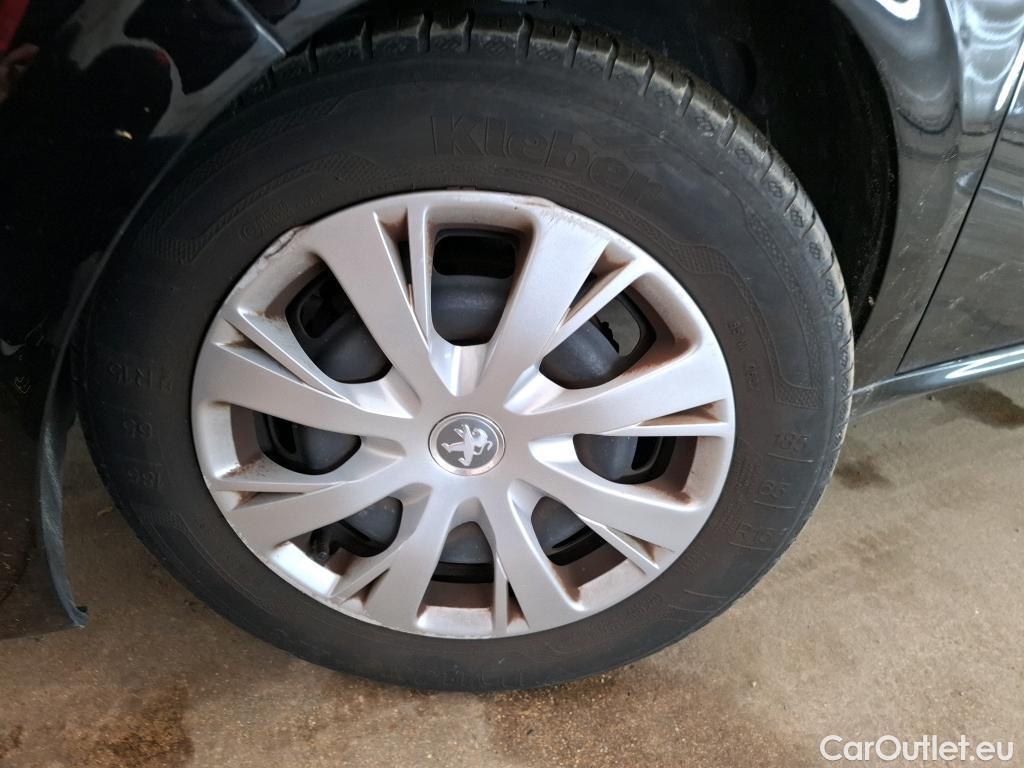  Peugeot  208  Affaire Premium Pack 1.2 80CV BVM5 E6dT #35