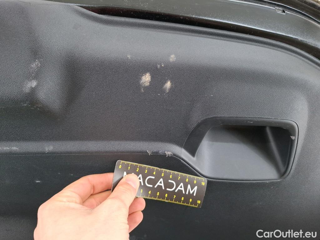  Peugeot  208  Affaire Premium Pack 1.2 80CV BVM5 E6dT #23