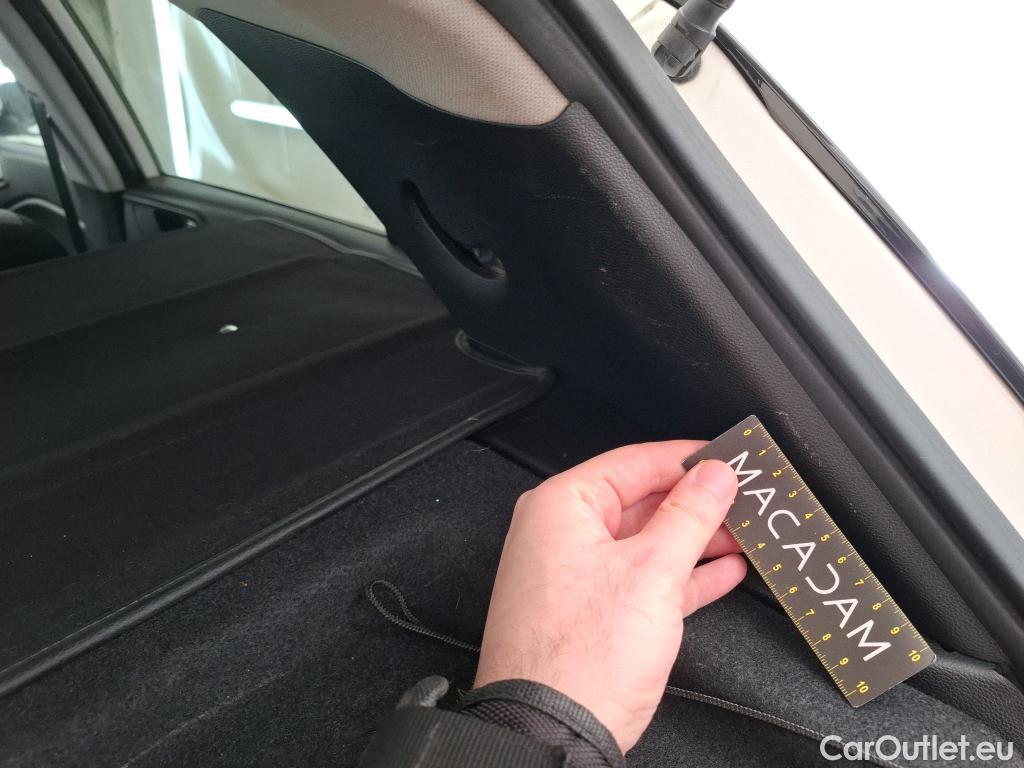  Hyundai  i20 HYUNDAI  5p Berline 1.2 84 INTUITIVE / TRANSFO VP VF #8