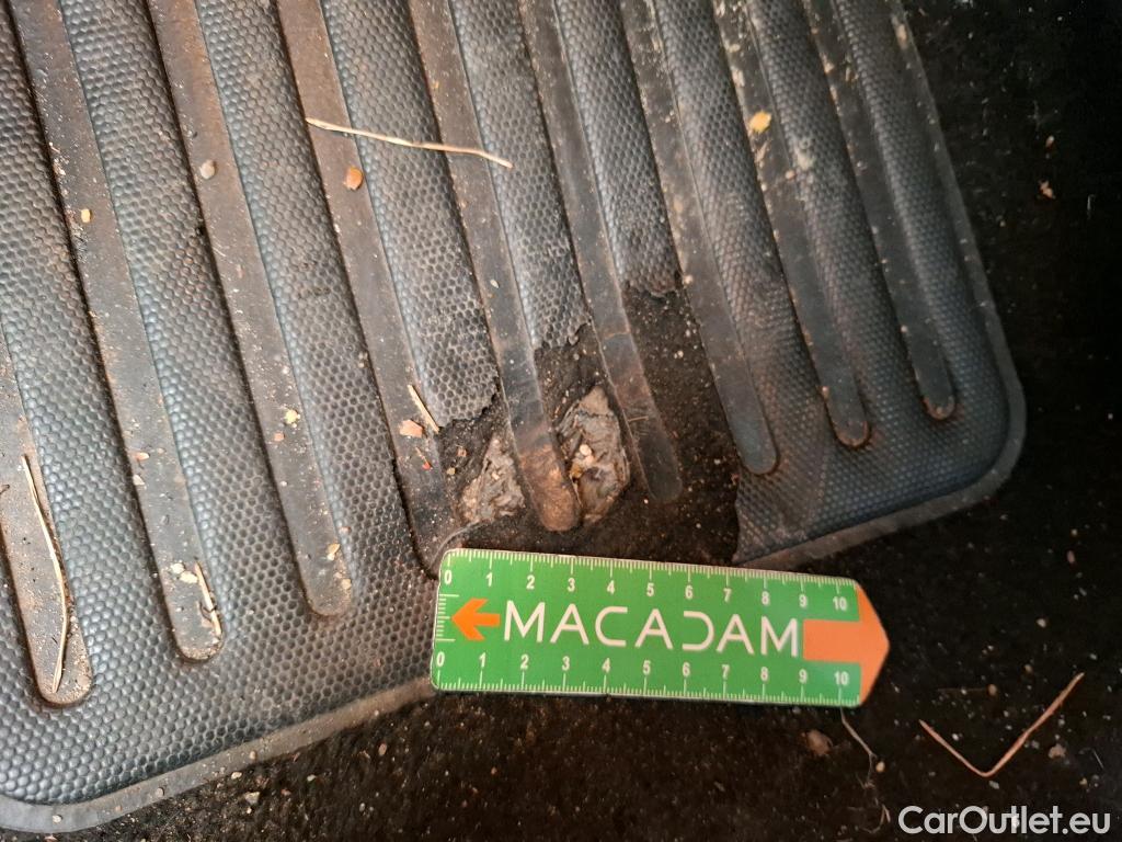  Peugeot  208  Allure Business 1.2 PureTech 110CV BVA6 E6dT / TRANSFO VP VF #4