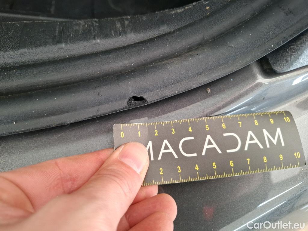  Peugeot  208  Affaire Premium Pack 1.5 HDi 100CV BVM5 E6dT #32