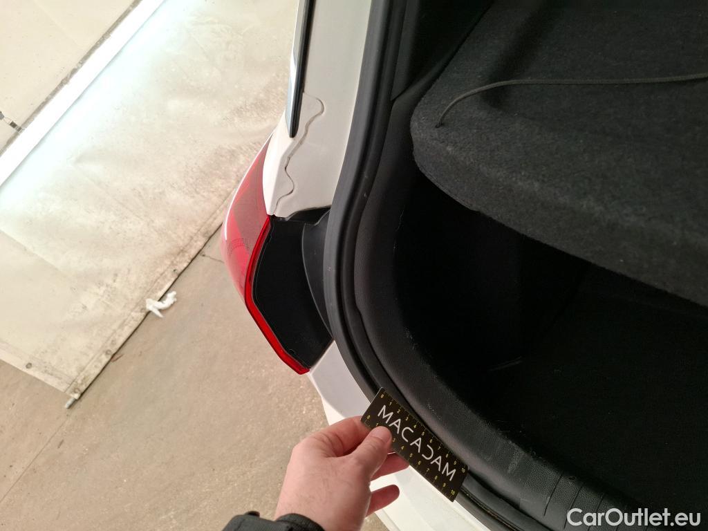  Hyundai  i20 HYUNDAI  5p Berline 1.2 84 INTUITIVE / TRANSFO VP VF #10