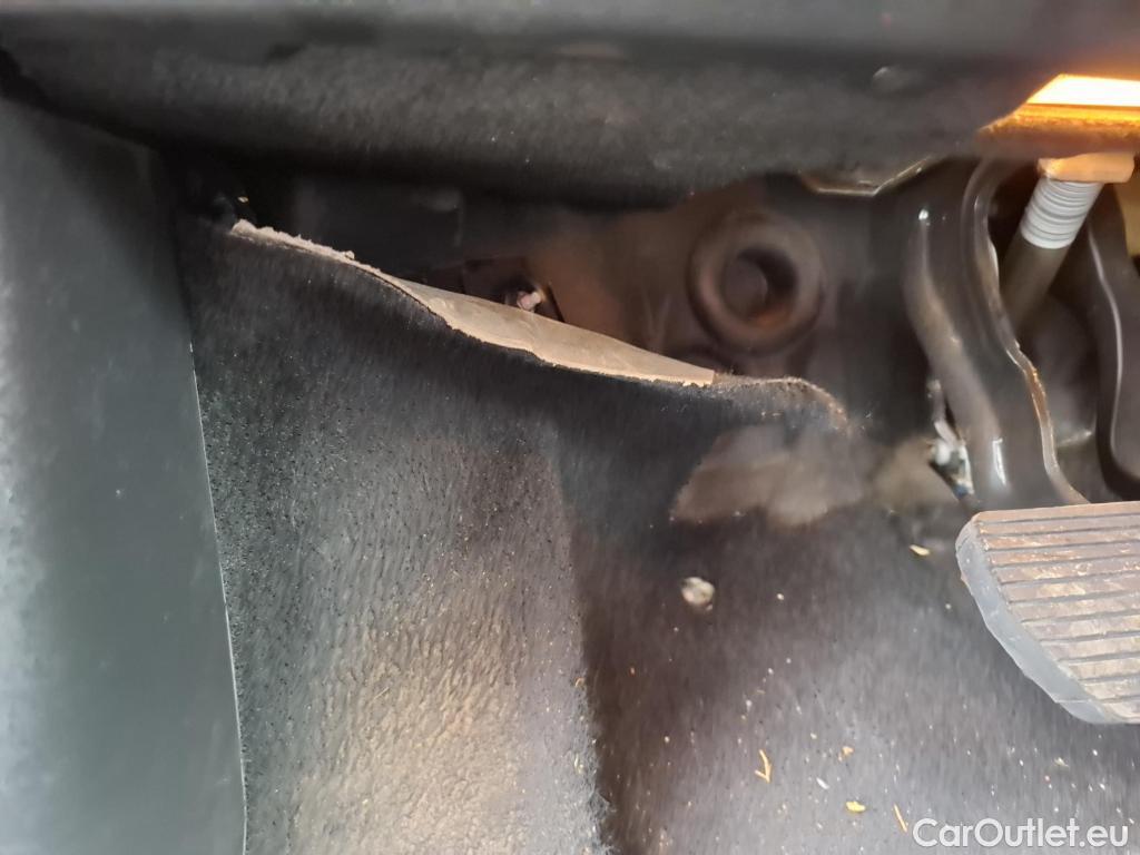  Peugeot  208  Allure Business 1.2 PureTech 110CV BVA6 E6dT / TRANSFO VP VF #6