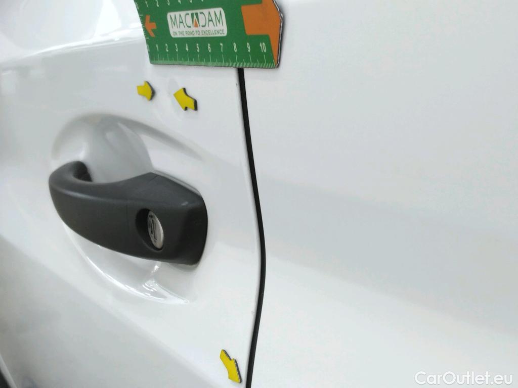  Peugeot  208  Premium 1.5 HDi 100CV BVM6 E6d #9