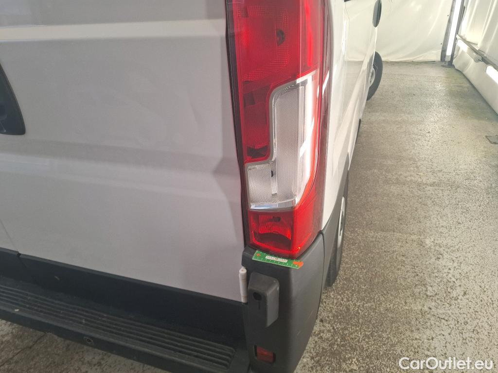  Fiat  Ducato FIAT  2014 4P Fourgon tôlé 3.0 M H2 2.3 Multijet 120 Pack Pro Nav #17