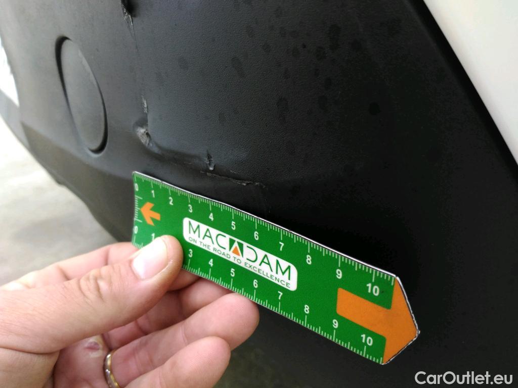  Peugeot  208  Premium 1.5 HDi 100CV BVM6 E6d #15