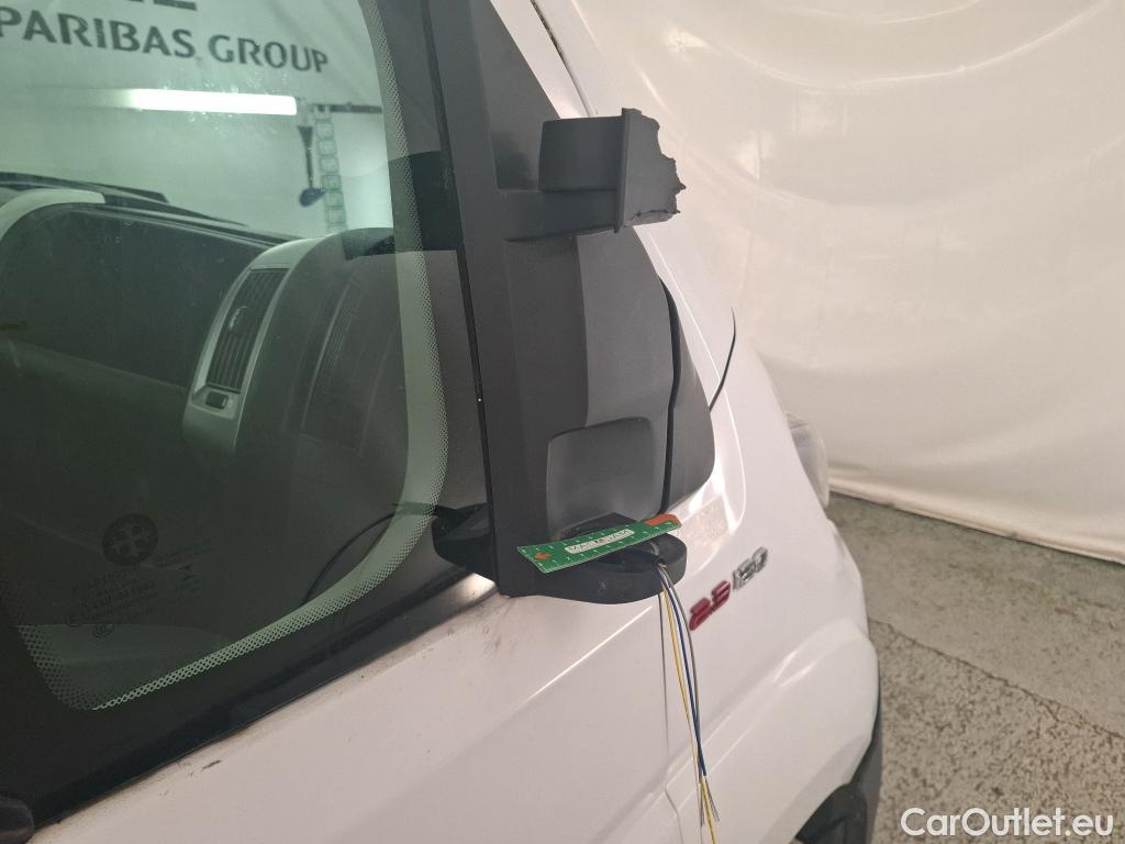  Fiat  Ducato FIAT  2014 4P Fourgon tôlé 3.0 M H2 2.3 Multijet 120 Pack Pro Nav #52