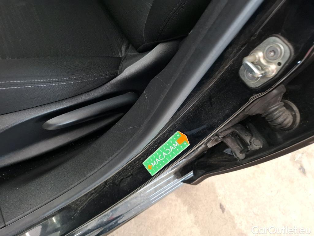  Peugeot  208  Affaire Premium Pack 1.2 80CV BVM5 E6dT #21