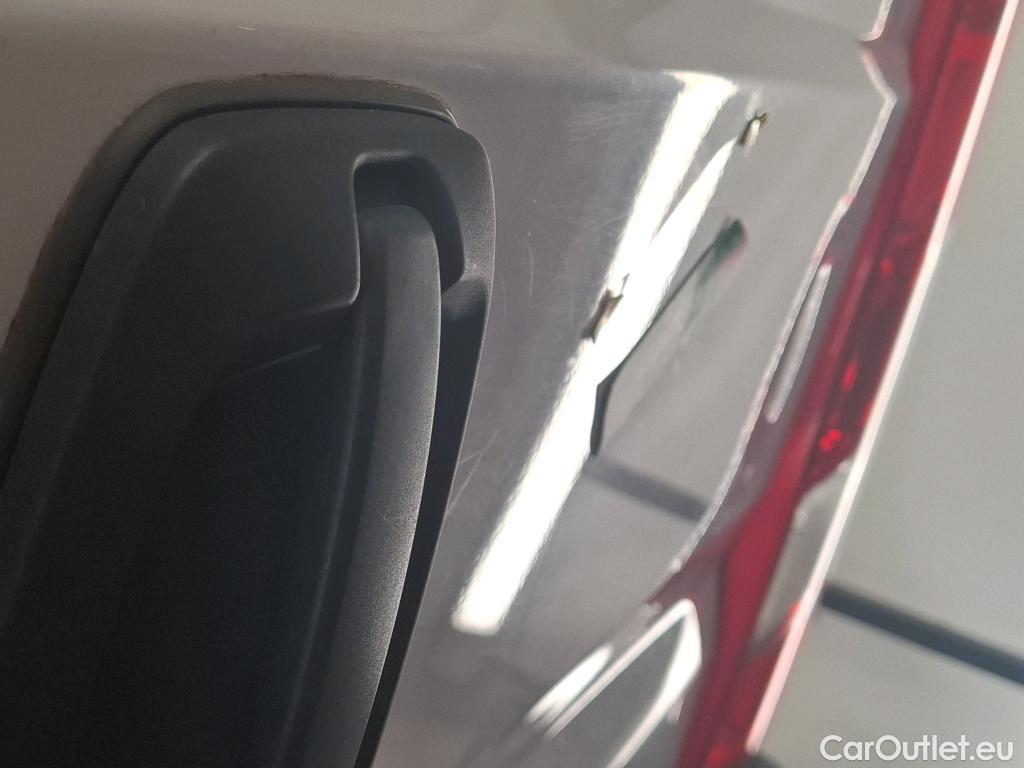  Fiat  Ducato FIAT  2014 4P Fourgon tôlé 3.0 M H2 2.3 Multijet 120 Pack Pro Nav #9