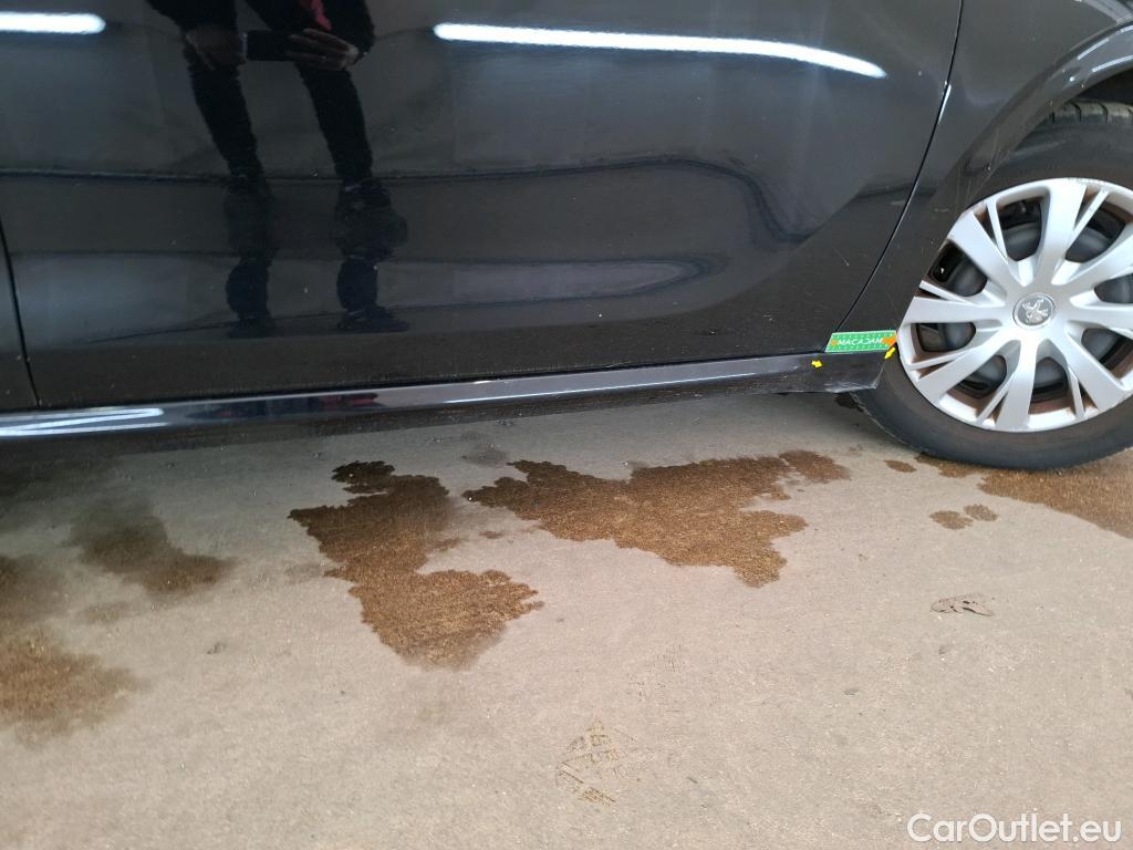  Peugeot  208  Affaire Premium Pack 1.2 80CV BVM5 E6dT #13