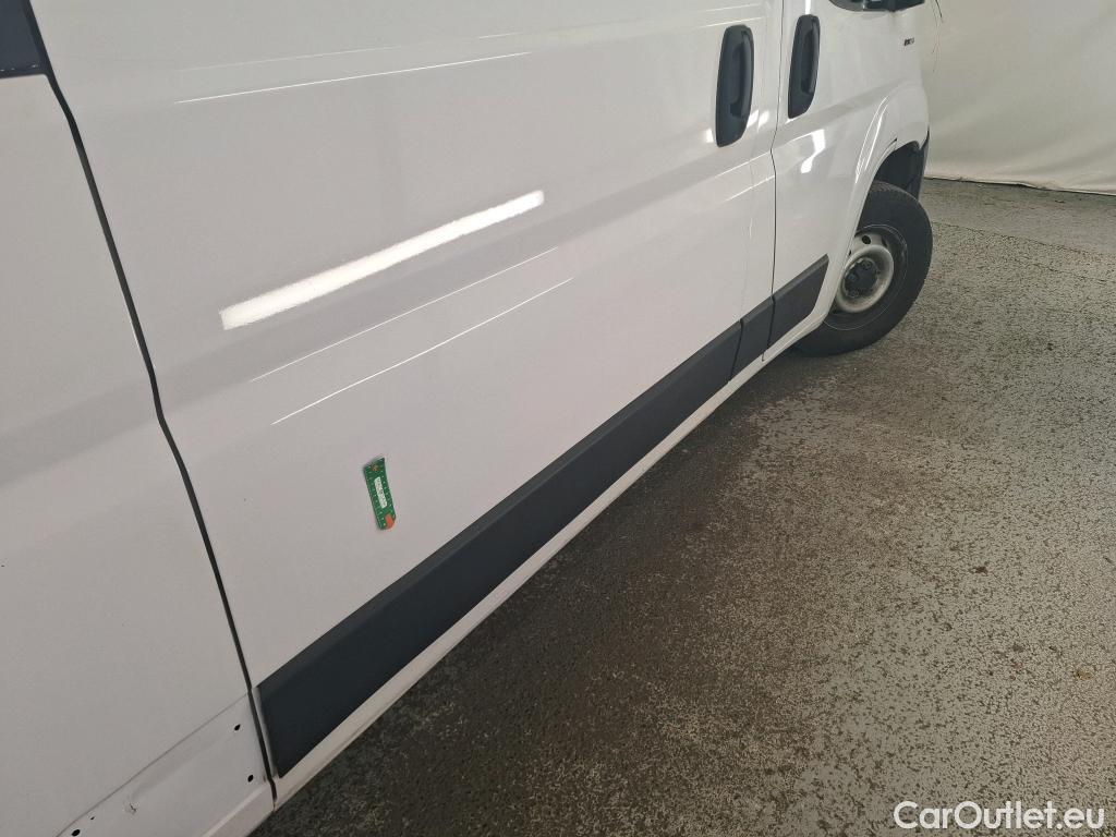  Fiat  Ducato FIAT  2014 4P Fourgon tôlé 3.0 M H2 2.3 Multijet 120 Pack Pro Nav #22