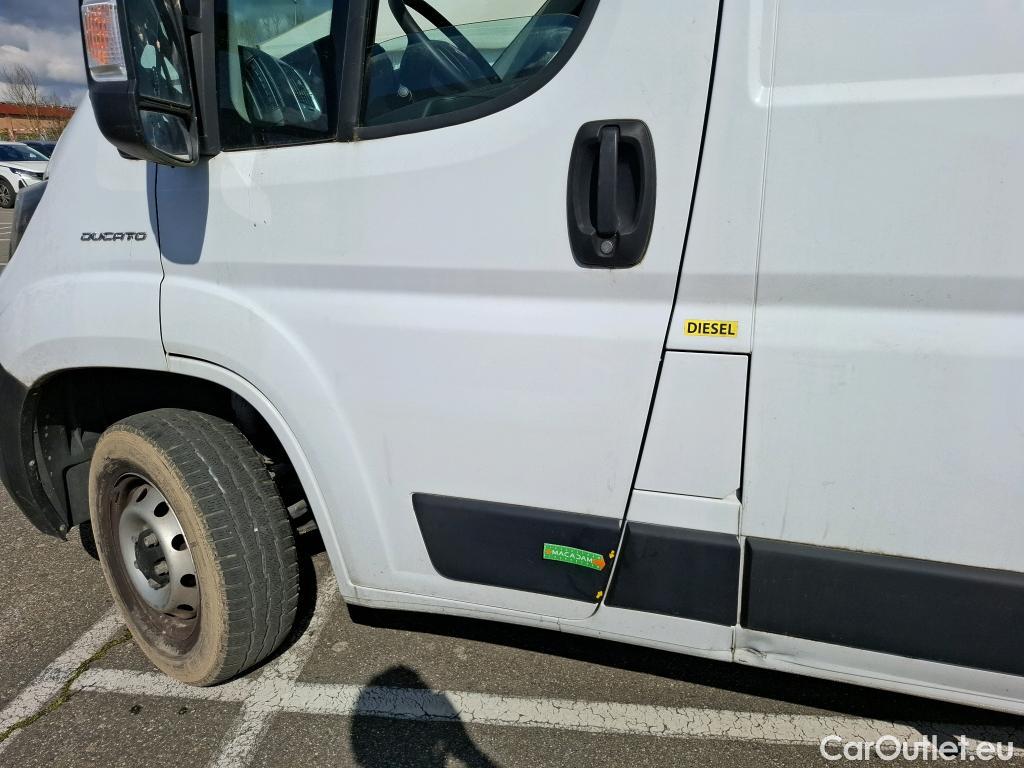  Fiat  Ducato FIAT  / 2014 / 4P / Fourgon tôlé 3.0 C H1 2.3 Multijet 120 Pack Pro Nav #54