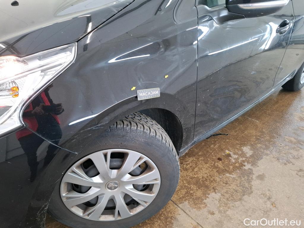  Peugeot  208  Affaire Premium Pack 1.2 80CV BVM5 E6dT #5