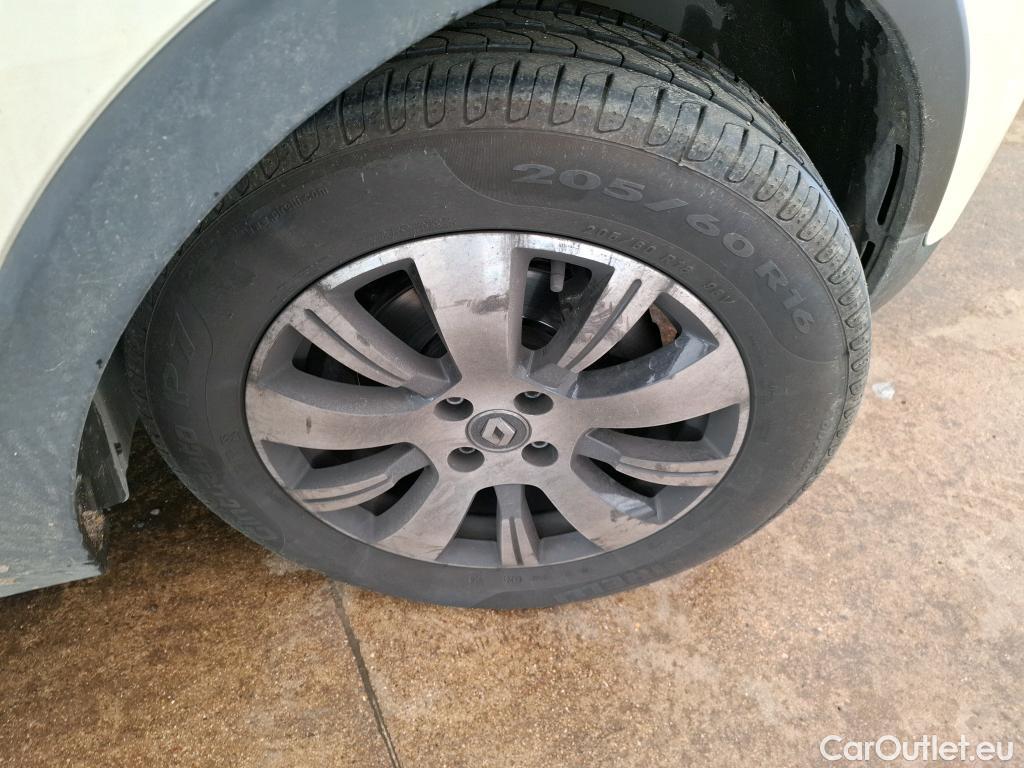  Renault  Captur RENAULT  5p Crossover Business dCi 90 / TRANSFO VP VF #13