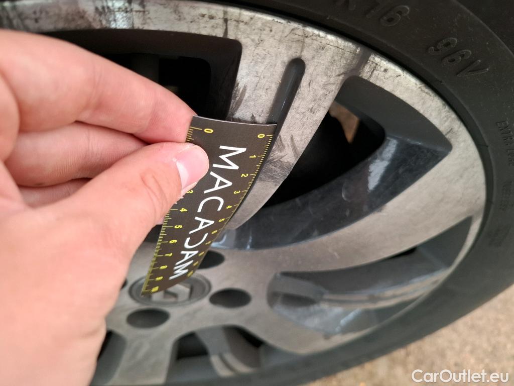  Renault  Captur RENAULT  5p Crossover Business dCi 90 / TRANSFO VP VF #17