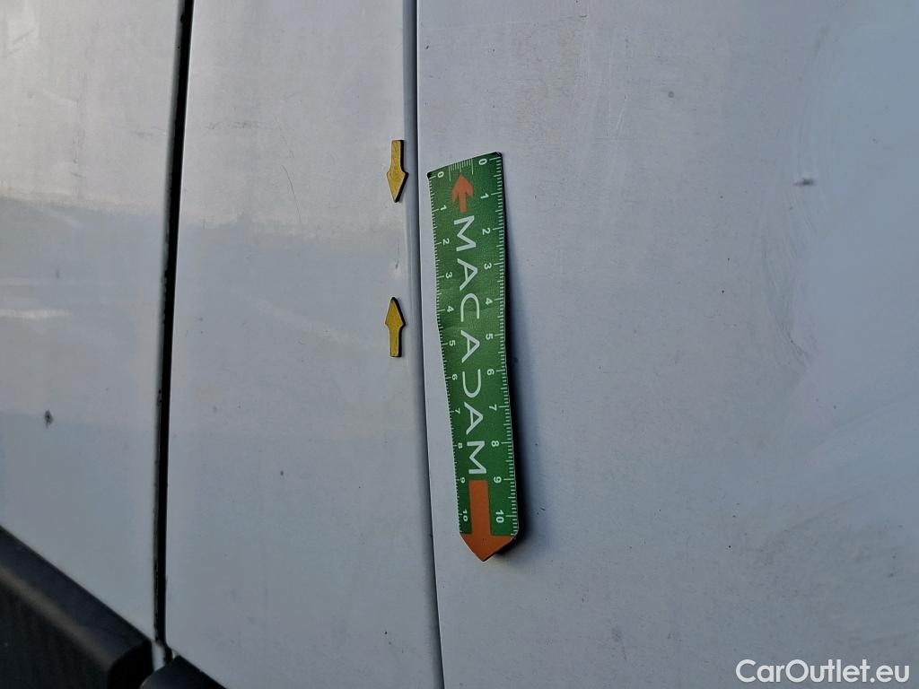  Peugeot  Boxer PEUGEOT  VU 4p Fourgon BLUEHDI 110 PREMIUM 330 L2H2 #71