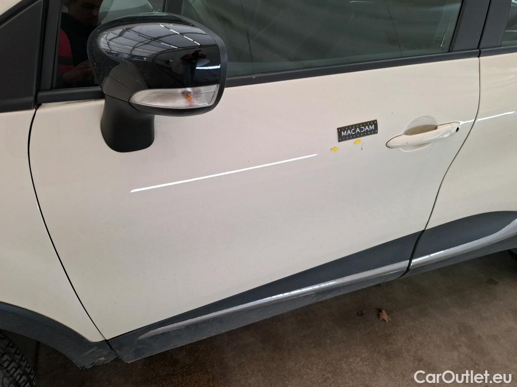  Renault  Captur RENAULT  5p Crossover Business dCi 90 / TRANSFO VP VF #24