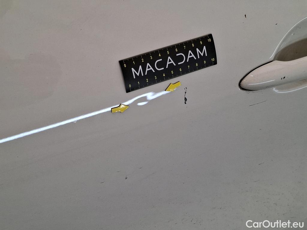  Renault  Captur RENAULT  5p Crossover Business dCi 90 / TRANSFO VP VF #25