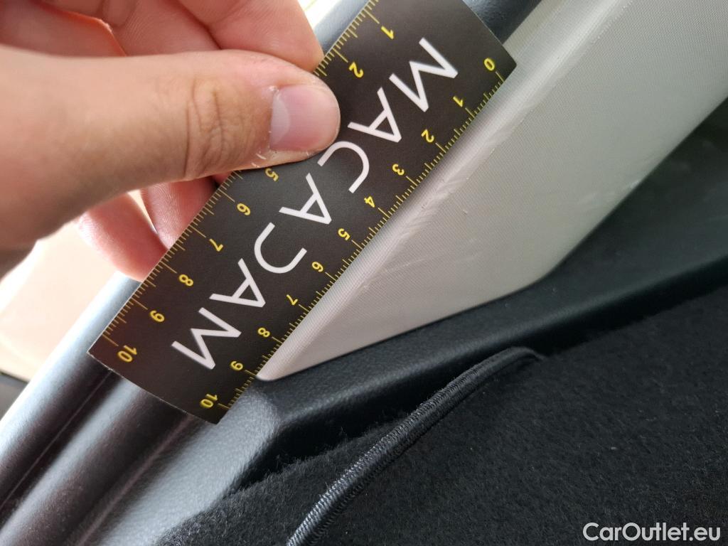  Renault  Captur RENAULT  5p Crossover Business dCi 90 / TRANSFO VP VF #23