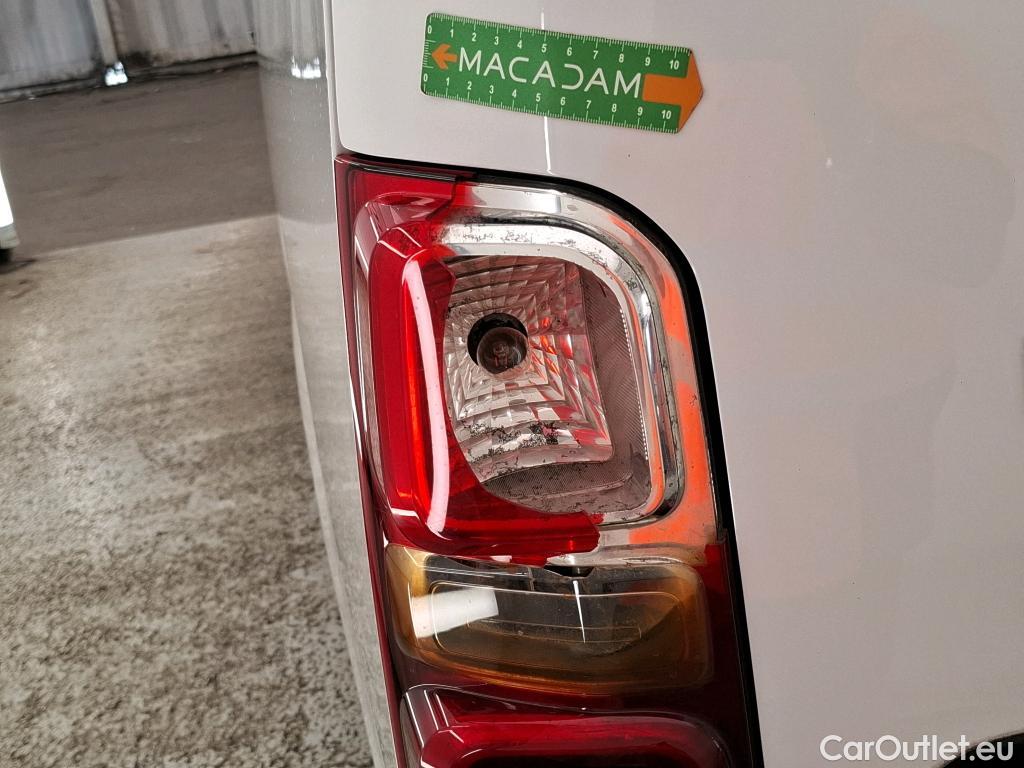  Peugeot  Expert PEUGEOT  / 2016 / 4P / Fourgon tôlé Taille XL 2.0 BHDI 145 PACK ASPH C #39